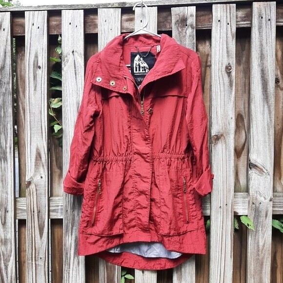 G.E.T. Red Hooded Trench Coat Lightweight Zip Up Jacket Toll-Tab Sleeve - Picture 9 of 16
